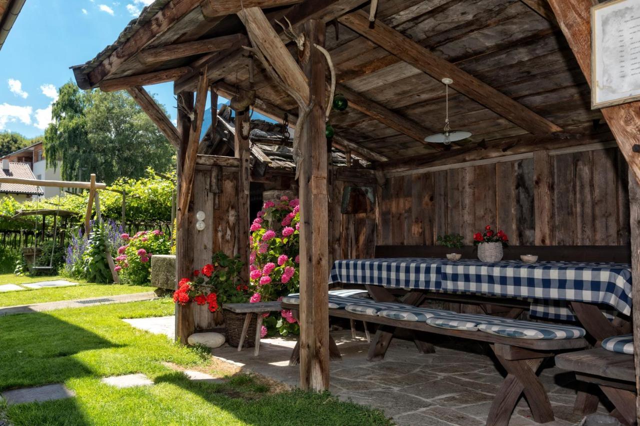 Hofer Am Bach Villa Лагундо Екстериор снимка