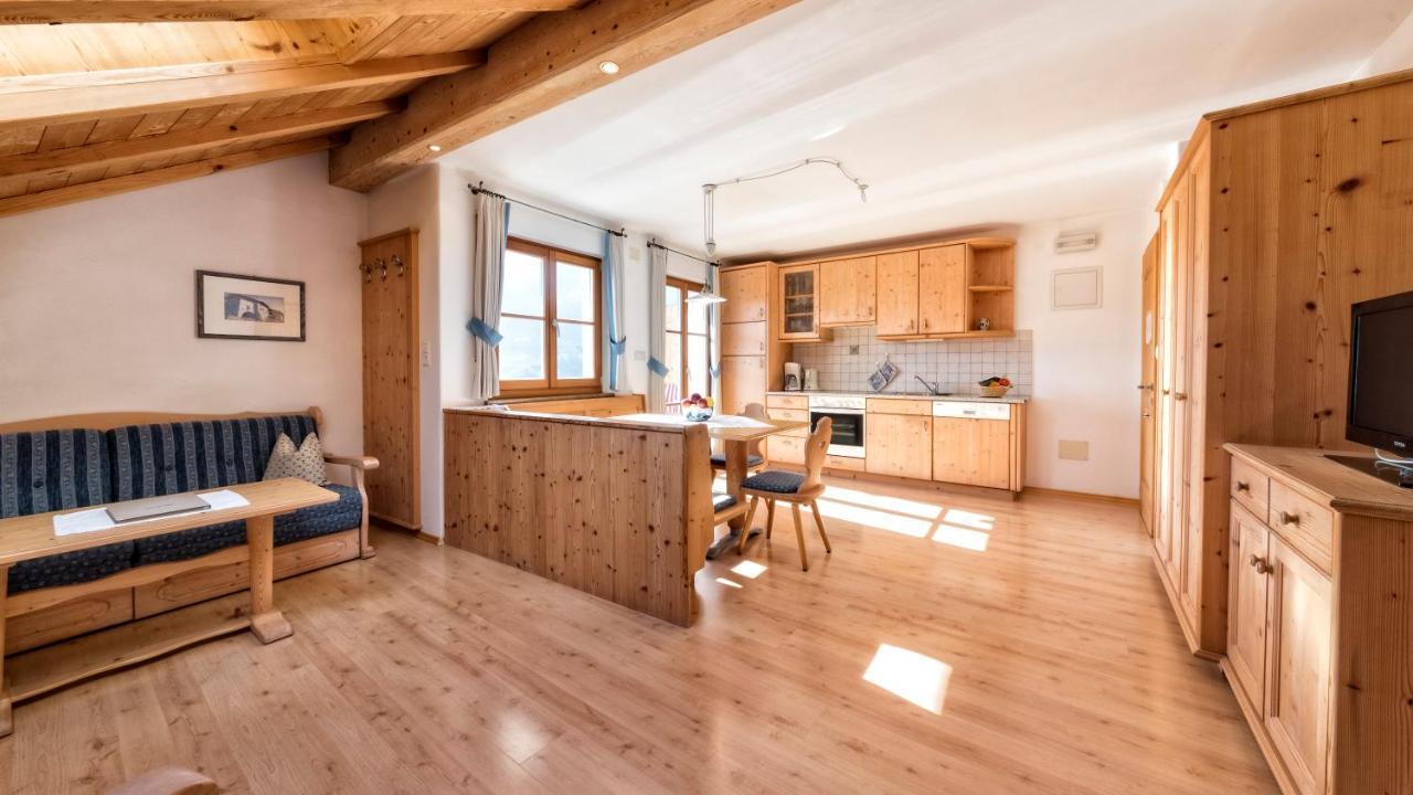 Hofer Am Bach Villa Лагундо Екстериор снимка
