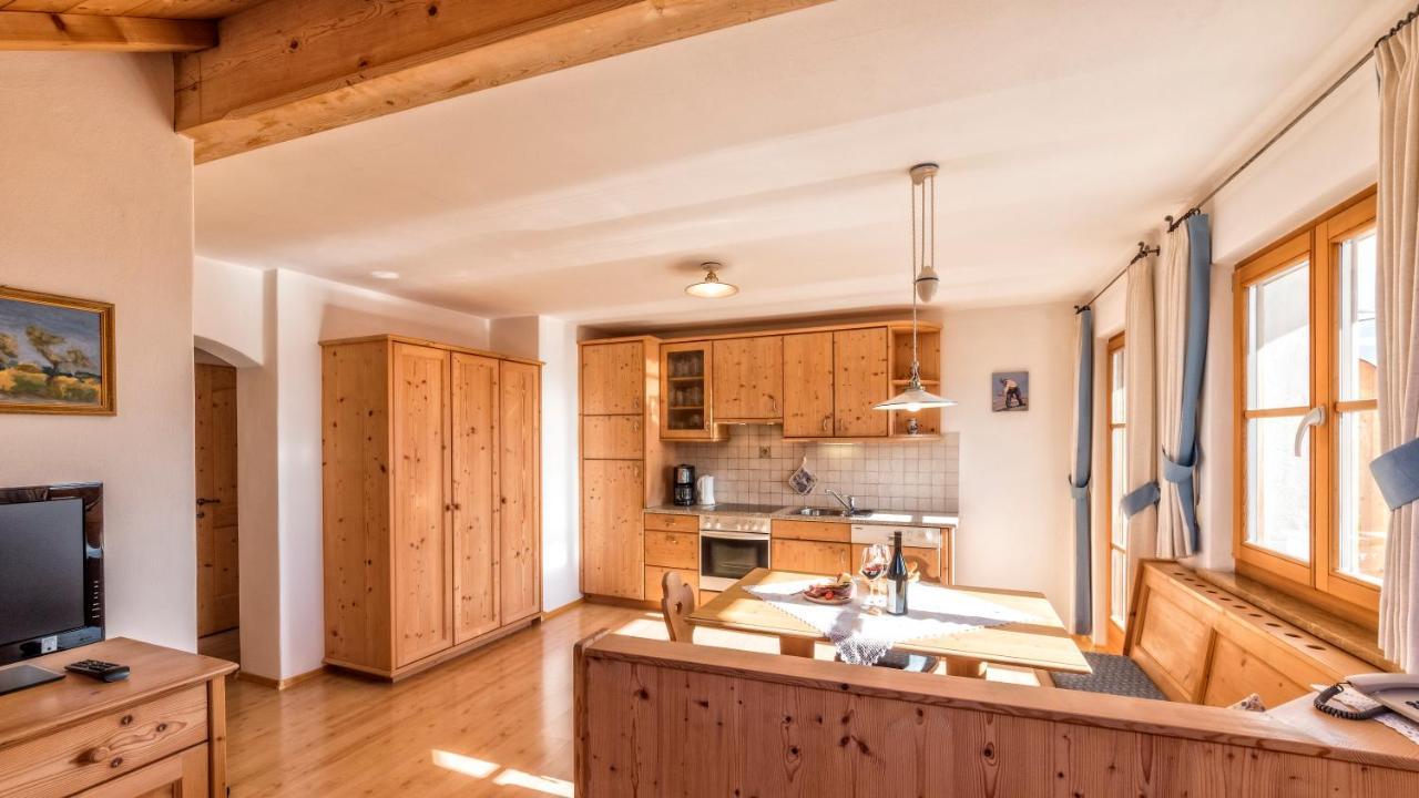 Hofer Am Bach Villa Лагундо Екстериор снимка
